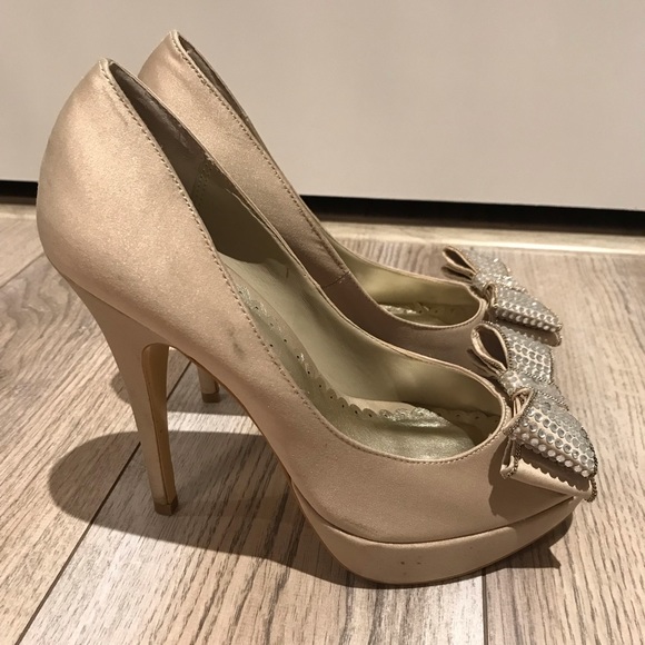 Lulu Townsend peep toe pumps - Picture 2 of 4